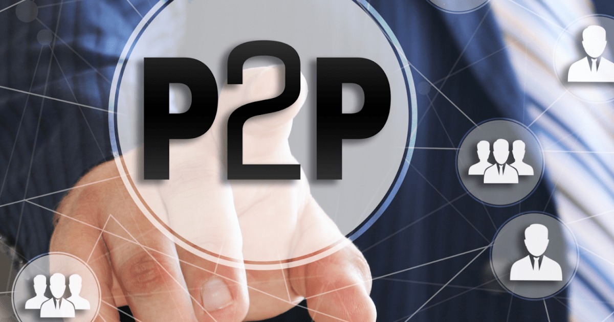 يد تشير إلى كلمة P2P داخل دائرة رقمية، محاطة بأيقونات تمثل المستخدمين